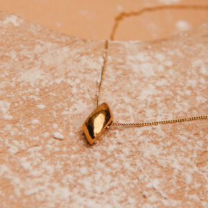 Kopytko naszyjnik z łańcuszkiem