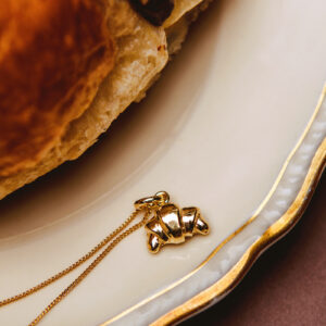 Rogalik Świętomarciński mały naszyjnik z łańcuszkiem